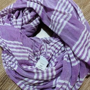 New York & Co. Wrap/Scarf light purple